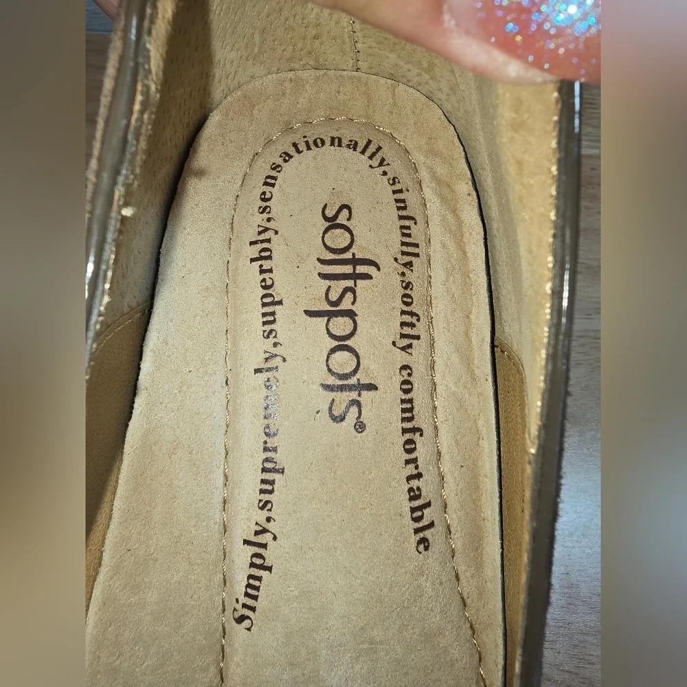 Softspots Mocha Brown Suede Bow Heels Size 8.5 WIDE